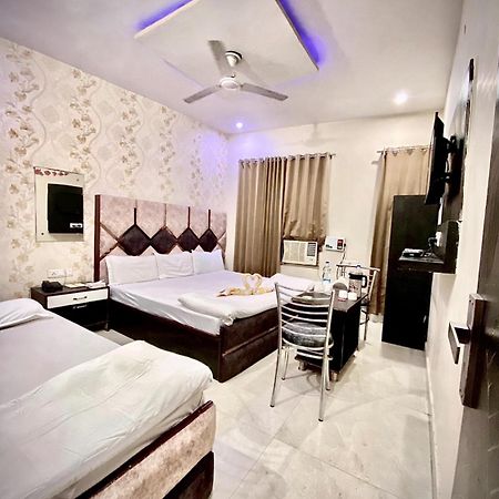 Swaran Hotel Amritsar Eksteriør bilde