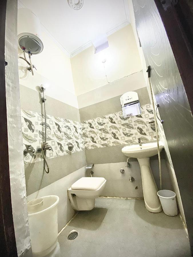 Swaran Hotel Amritsar Eksteriør bilde