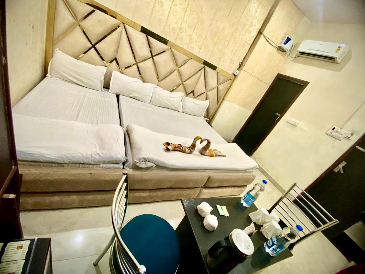 Swaran Hotel Amritsar Eksteriør bilde