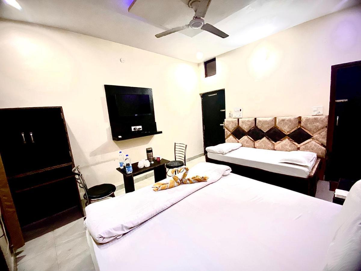 Swaran Hotel Amritsar Eksteriør bilde